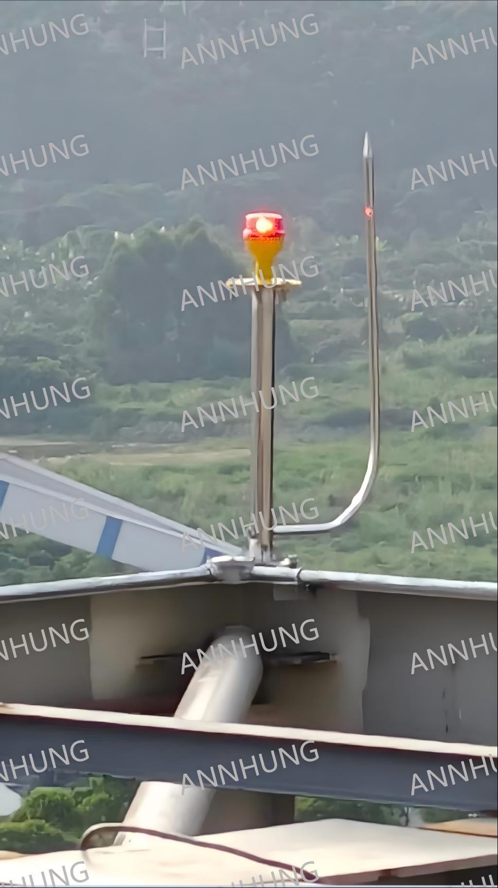 최신 회사 사례 AH-LI-B2 Low-Intensity L810 Aviation Obstruction Light — Installation Cases